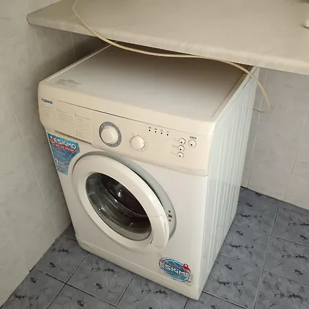 Super With A View Apartamento Karpenísion